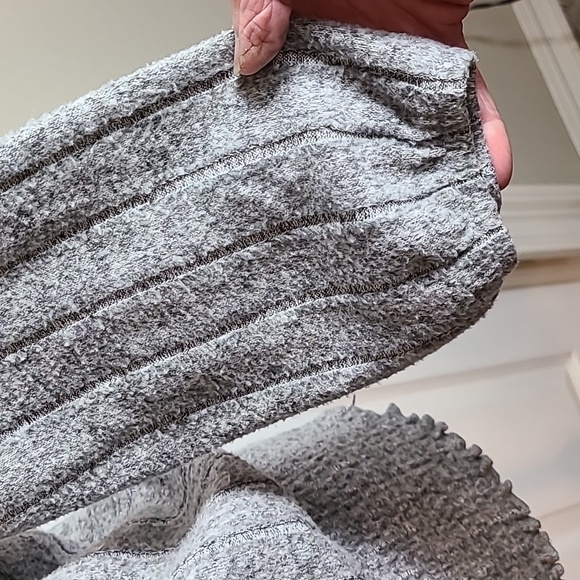 C Fleece Smocked Blouse - Picture 5 of 12